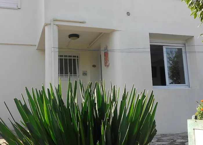T2 Avec Terrasse Et Bbq, Proche Centre Et Plages - Fr-1-319-85 Apartment